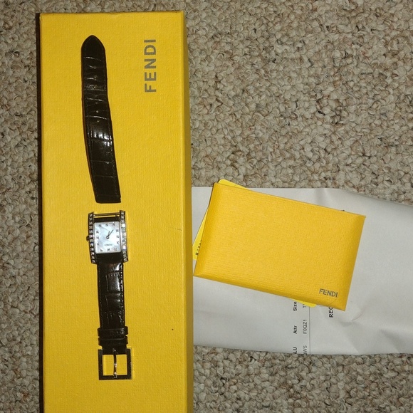 Fendi Black Leather Watch with Crystal Detailing - Picture 4 of 14